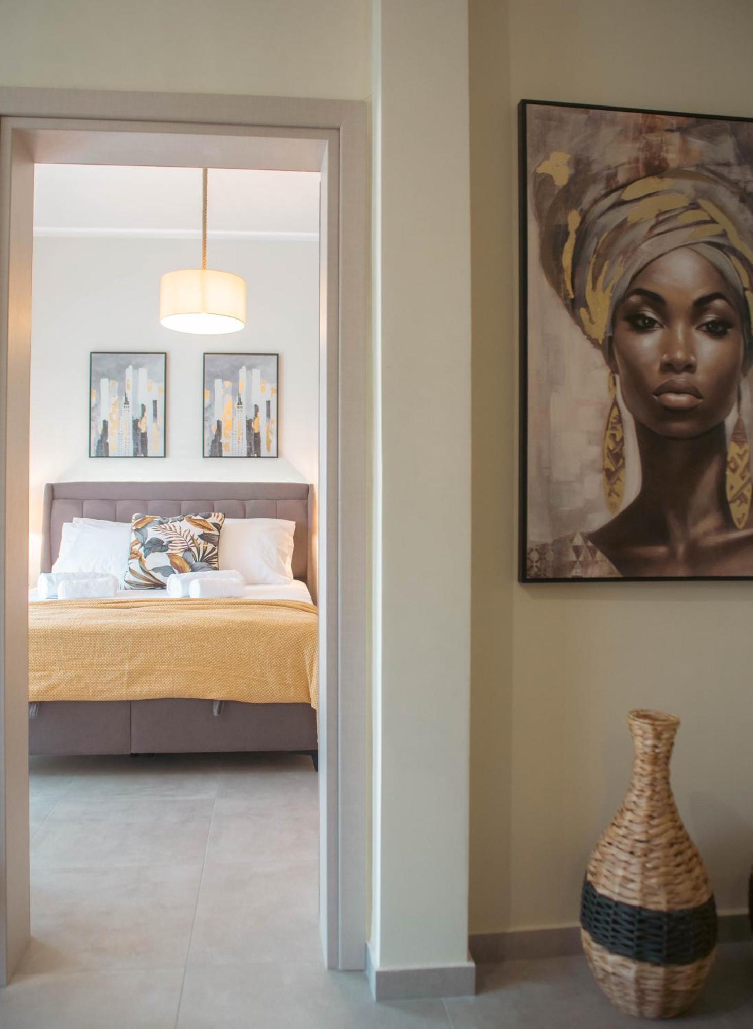 Cleopatra - City Escape Apartment อเล็กซานโดรโพลิส ภายนอก รูปภาพ